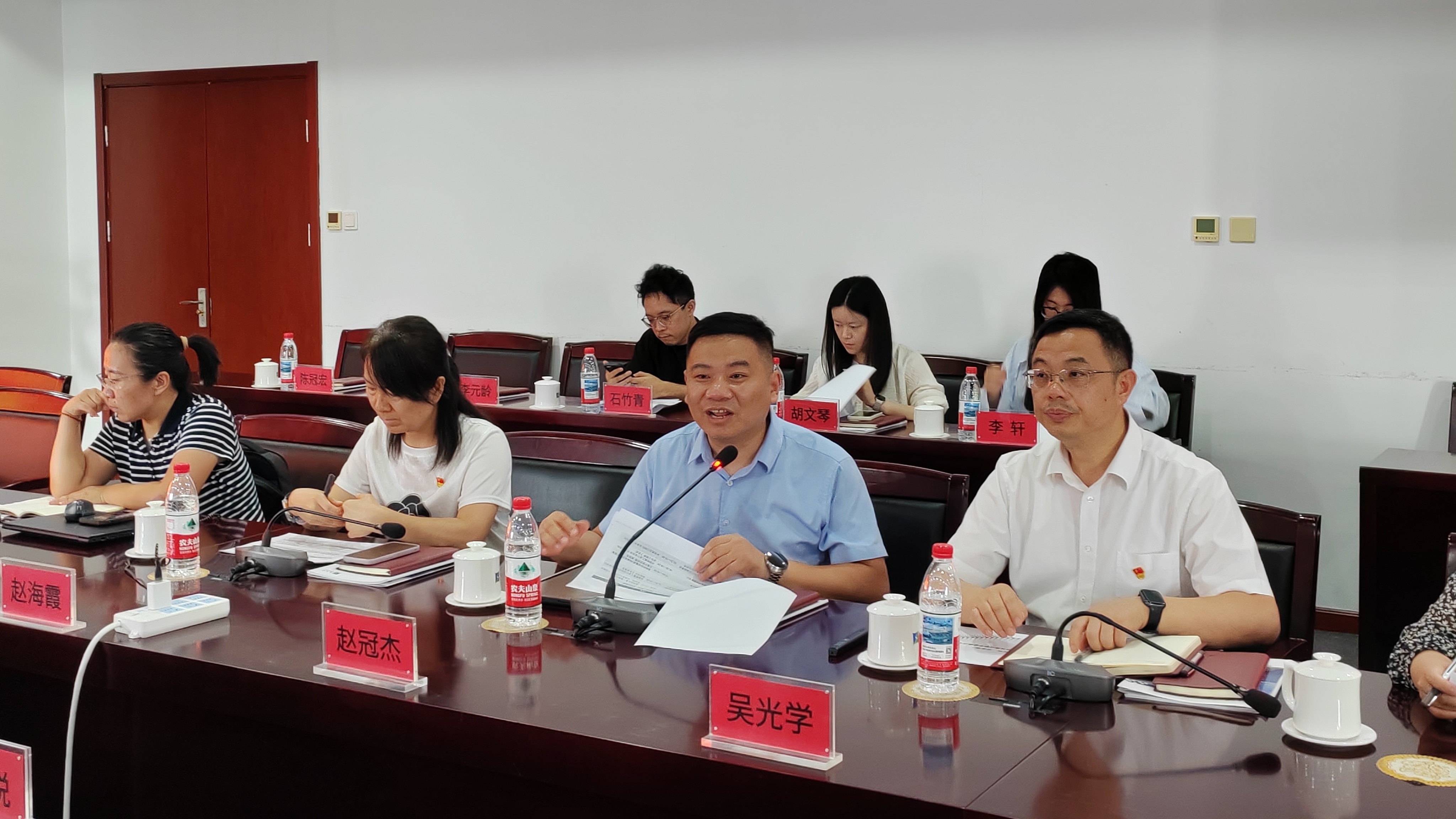 1783387423209051