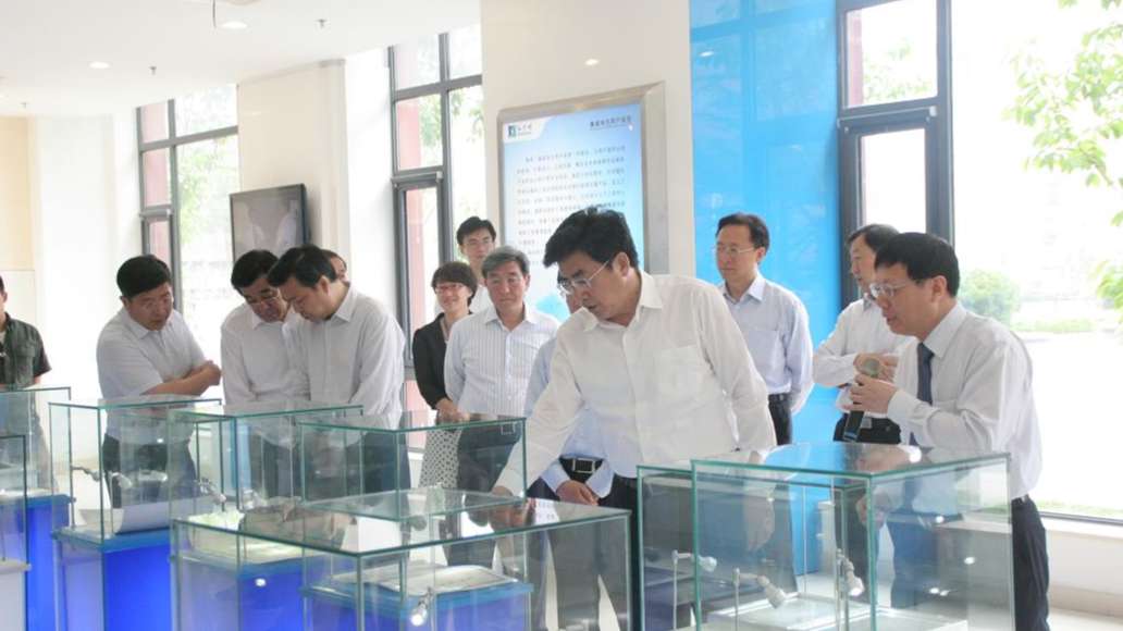 北京市领导莅临伟德国际官网考察调研1.jpg